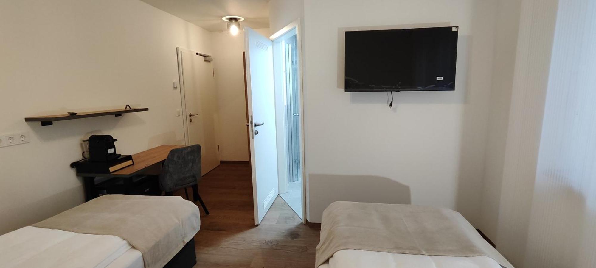 Apartments Seibel Doppel-Zweibettzimmer Mit Bad Reutlingen Ngoại thất bức ảnh