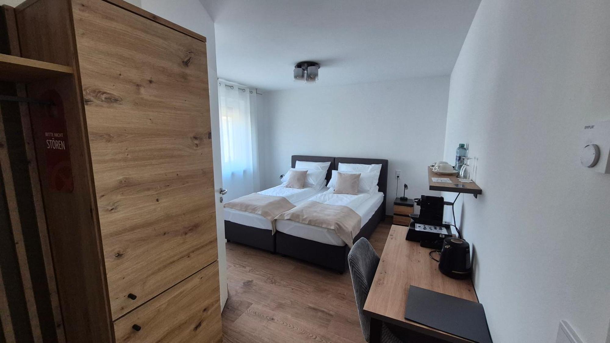 Apartments Seibel Doppel-Zweibettzimmer Mit Bad Reutlingen Ngoại thất bức ảnh
